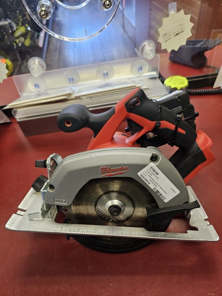 96091 Milwaukee 18v Lithium Ion Brushless 6-1/2" Circular Saw 589156