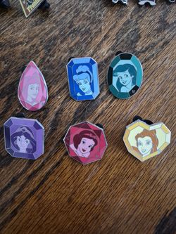 Disneyland Hidden Mickey trading pins