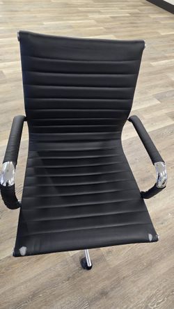 Office Chairs 