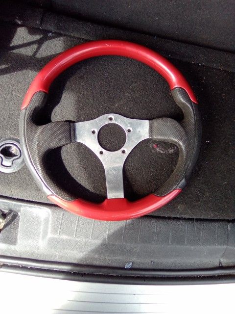 Victor (Made In Italy) Authentic Racing Steering Wheel 