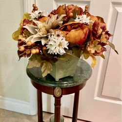 BEAUTIFUL FLOWER ARRANGEMENT 