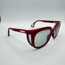 Women’s Gucci sunglasses 