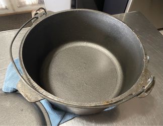CAST IRON DUTCH OVEN 83rd Ave 3 STREETS NORTH OF ALL INDIAN SCHOOL AND D ON TURNEY AVE