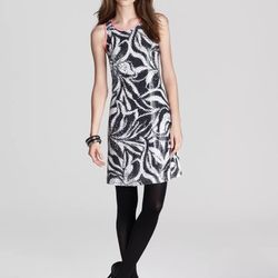 🆕️🏷 Lilly Pulitzer Courtin Black/White Sequin Embellished Shift dress - 2.