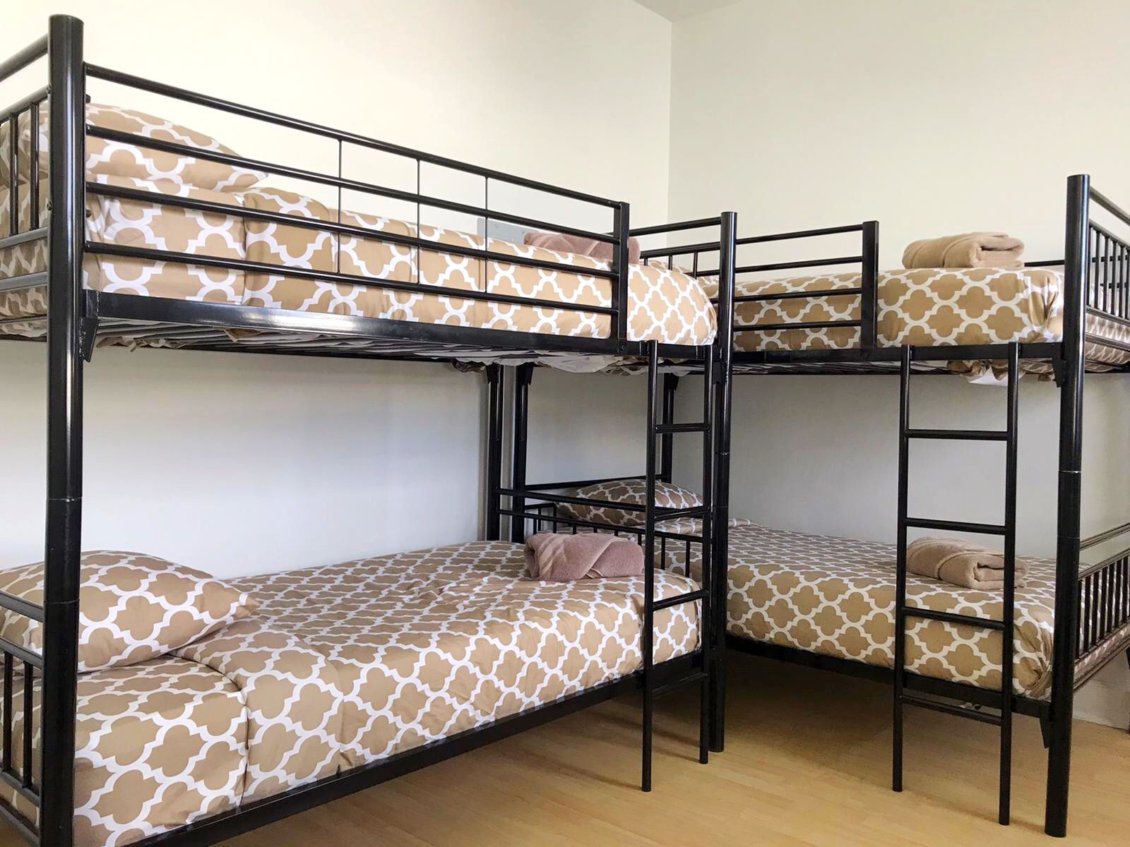 Bunk beds twin size