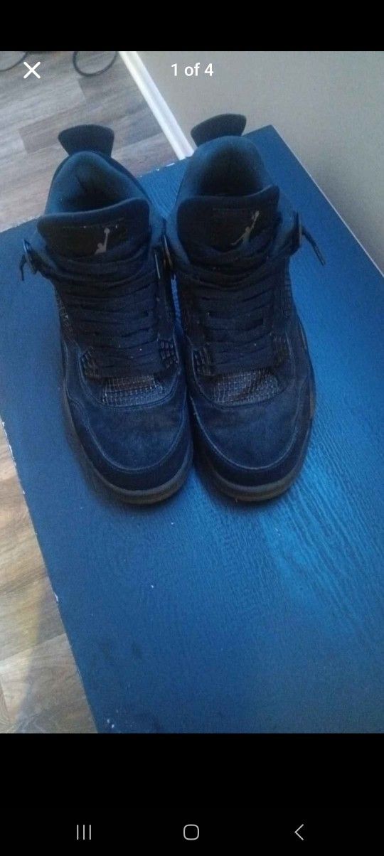 Jordan 4s