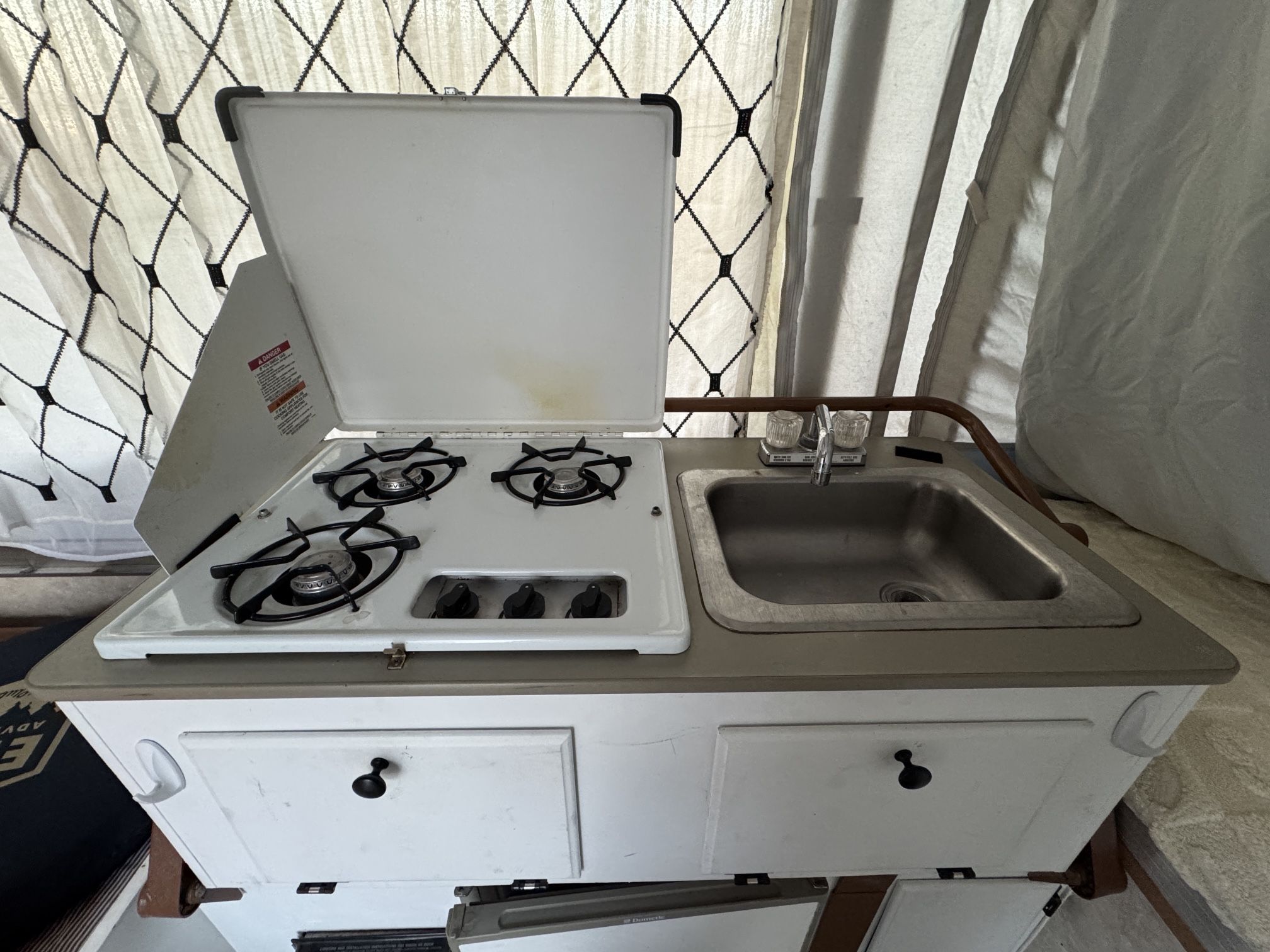 2006 Fleetwood Colonial 