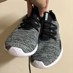 Puma Sneakers Size 9.5 Women’s 