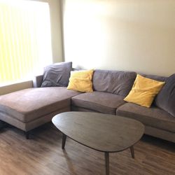 Modern Gray Indoor Sofa/Couch – Stylish & Comfy!