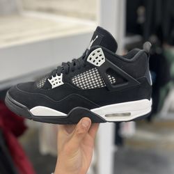 Air Jordan white thunder 4s