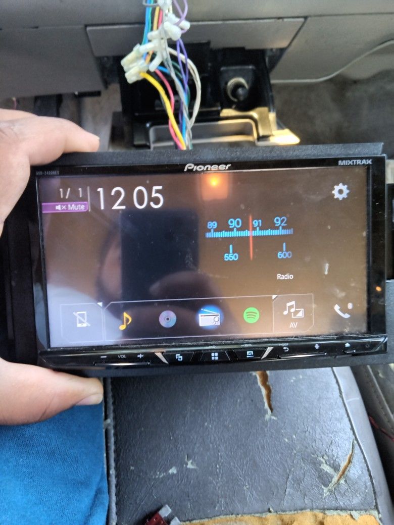 Â Pioneer AVH 2400 NEX