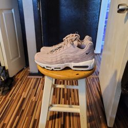 Air Max '97 Lavender... Good Condition Sz8 Men Sz 9.5 Women $90