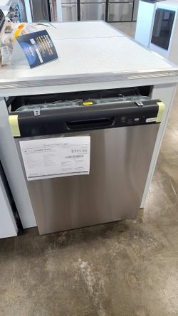 GE Dishwasher front controls energy star  GDF460PSTSS