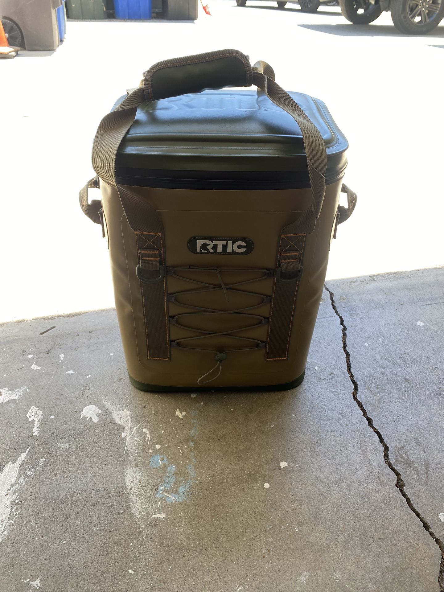 RTIC Soft Cooler Backpack