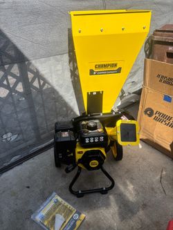 Champion 3-Inch Gas-Powered Wood Chipper