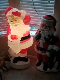 2 santa Blow Molds 1 With Light 1 Without  Christmas Yard Decorations 