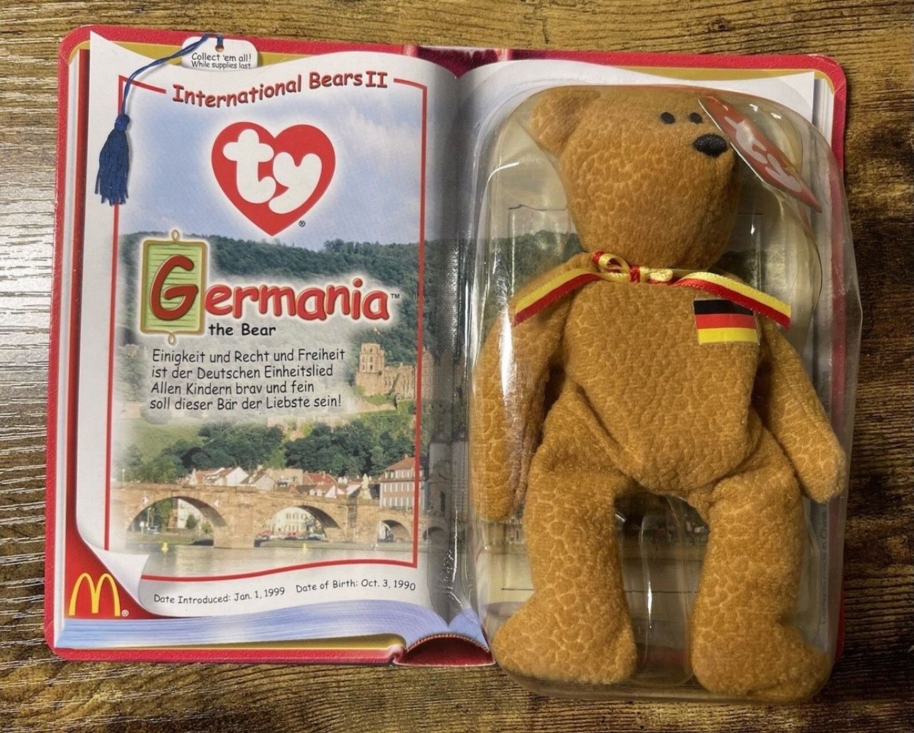 TY GERMANIA The Bear Beanie Baby International Bears II McDonald's Retired RARE