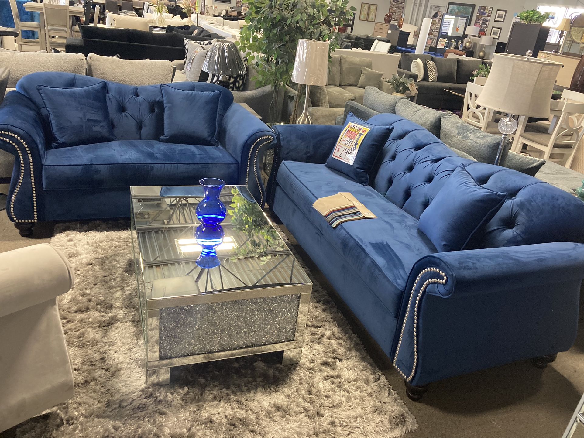 Sofa Loveseat! Last One! 🚨💜✨ $1899! Easy Financing!