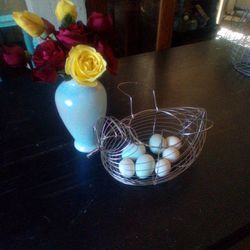 Metal Bird Egg Collector