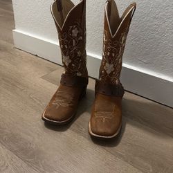 Flower Cowgirl Boots