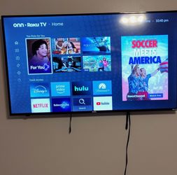 ONN Roku TV 32” Class HD LED Smart Television BRAND NEW