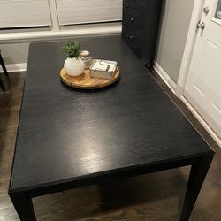 Crate & Barrel Dining Room Table (Extendable)