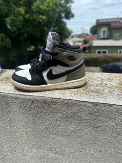 Air Jordan 1’s size 10c