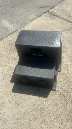 Plastic steps