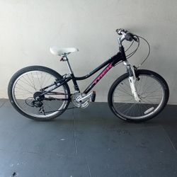 BICYCLE TREK 21 SPEED SIZE 24 BRAND NEW 
