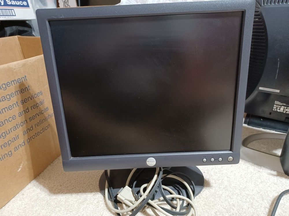 Dell VGA Monitor