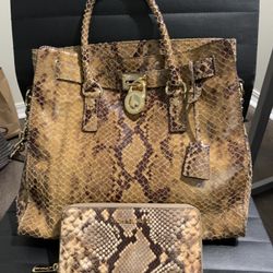 FABULOUS MICHAEL KORS BAG & WALLET