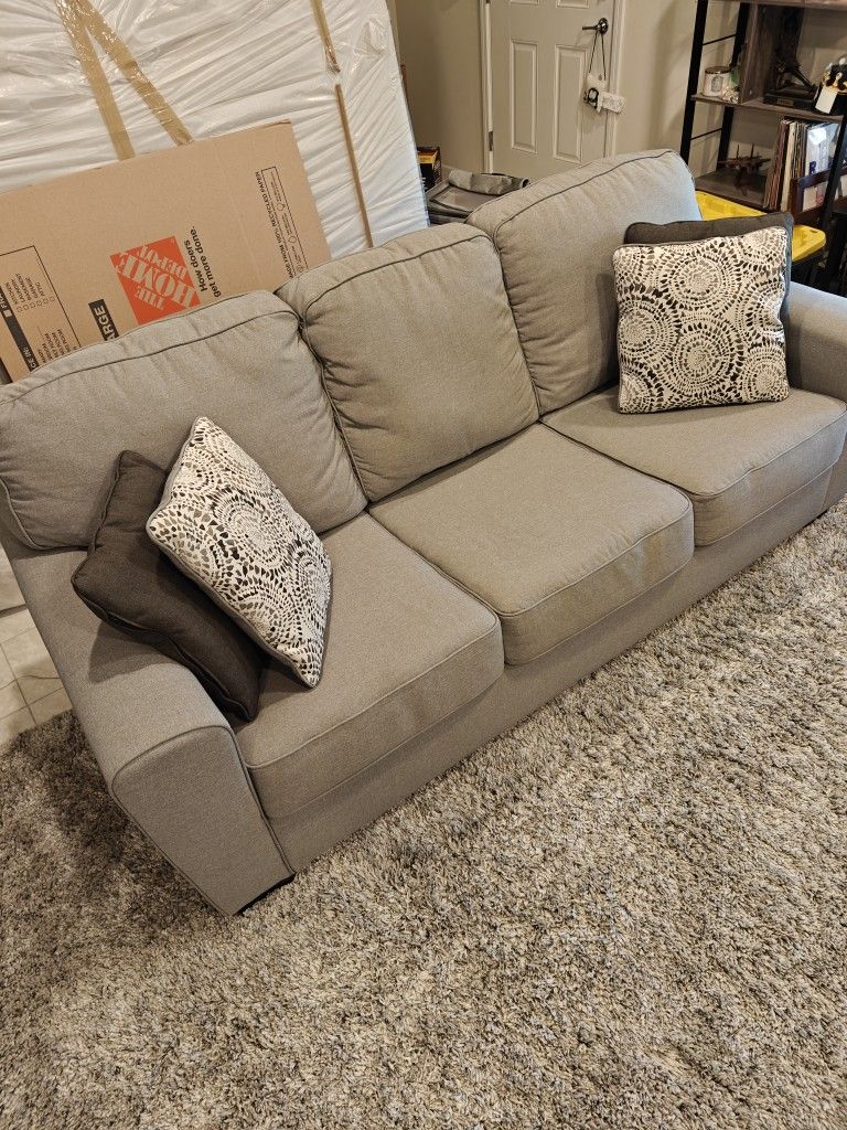 Mcdade Ash Sofa Set