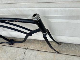 1980 Schwinn cruiser frame. 26in