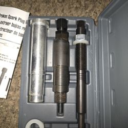 Lisle Broken Spark Plug Remover 65600