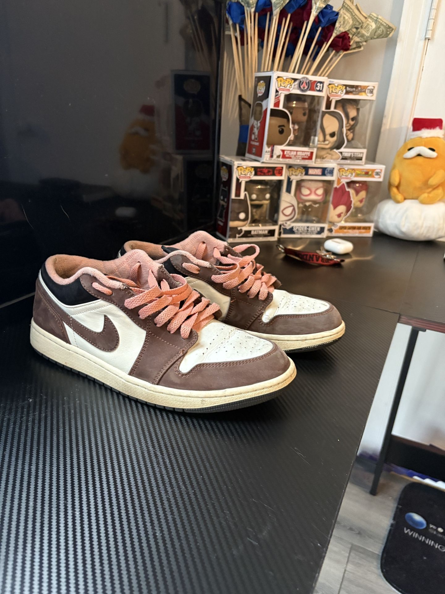 Jordan 1 Low Mochas