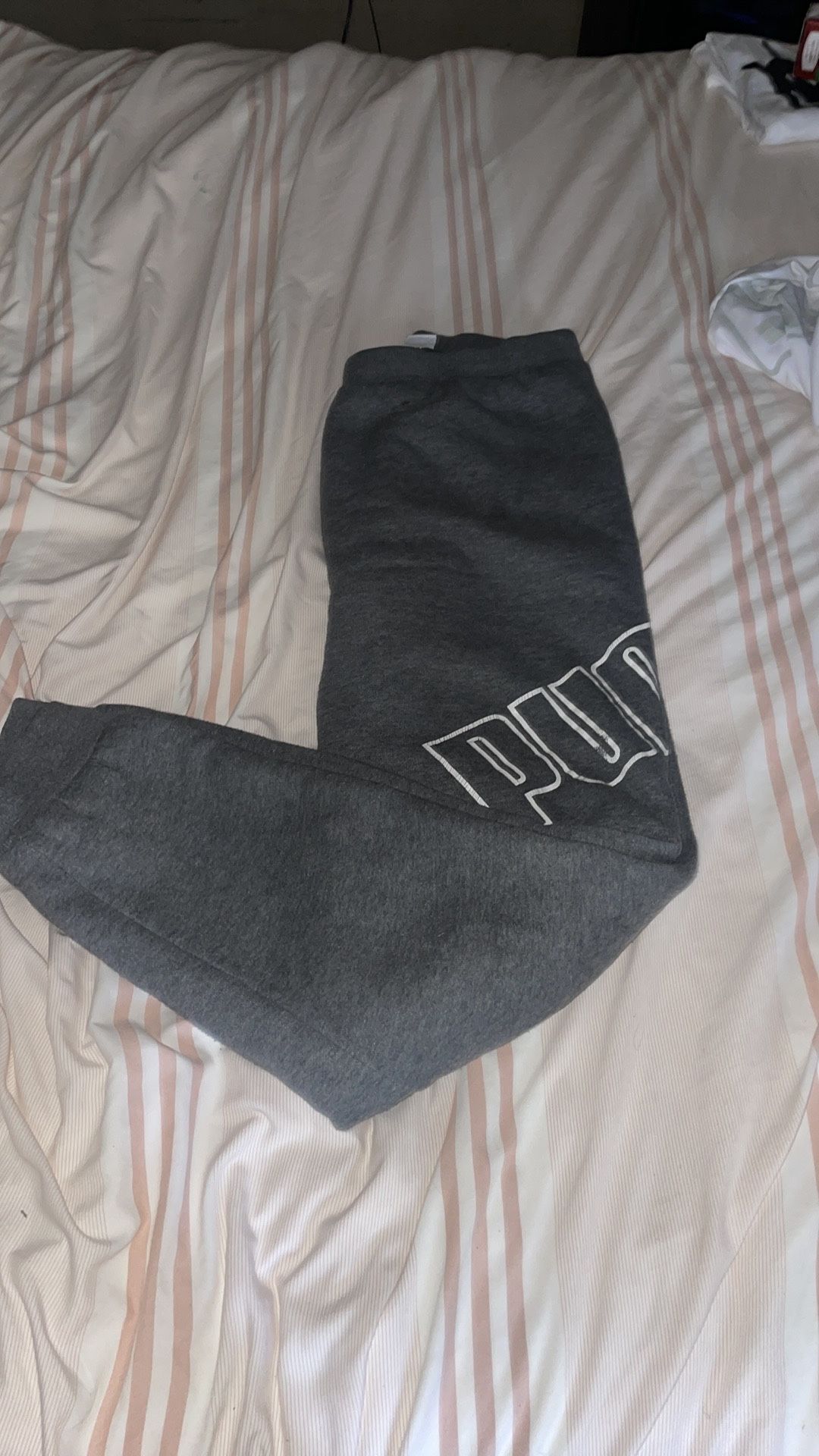 Classic PUMA Youth SHERPA Fleece sweatpants size XL (18-20)