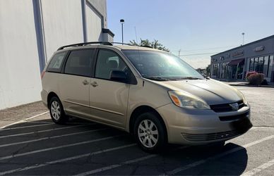 2004 Toyota Sienna