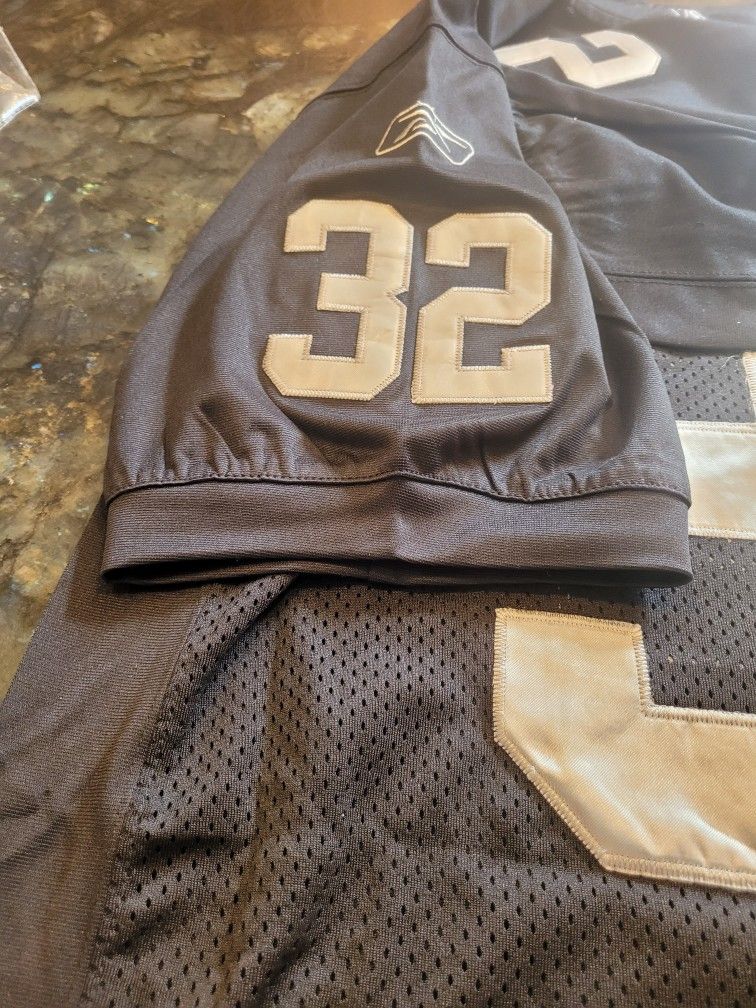 Mitchell And Ness 1985 Los Angeles Raiders Marcus Allen # 32 Throwback  Jersey for Sale in Rancho Cucamonga, CA - OfferUp