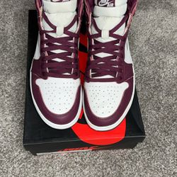 Jordan 1 Bordeaux