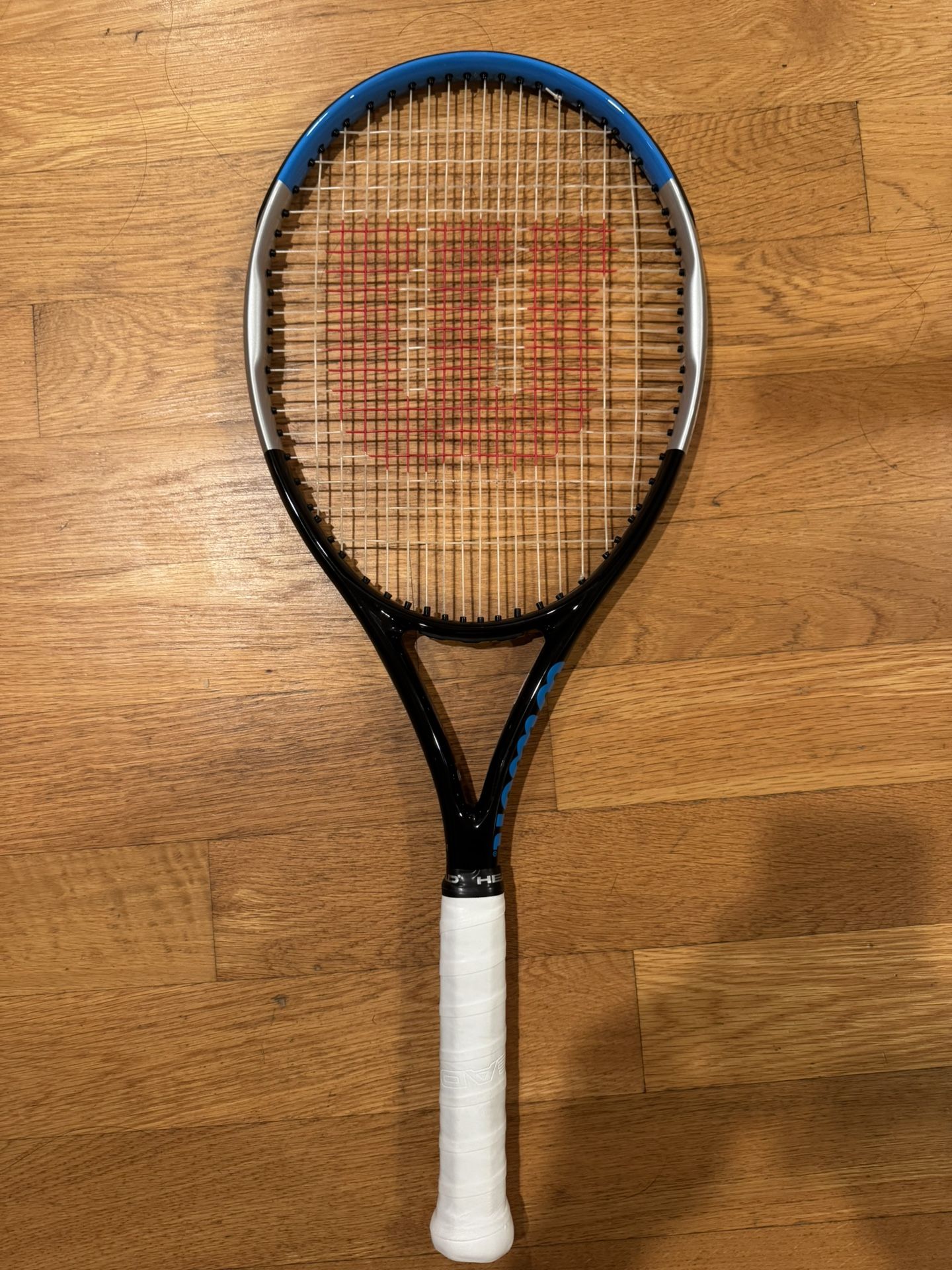 tennis racket / tennis racquet