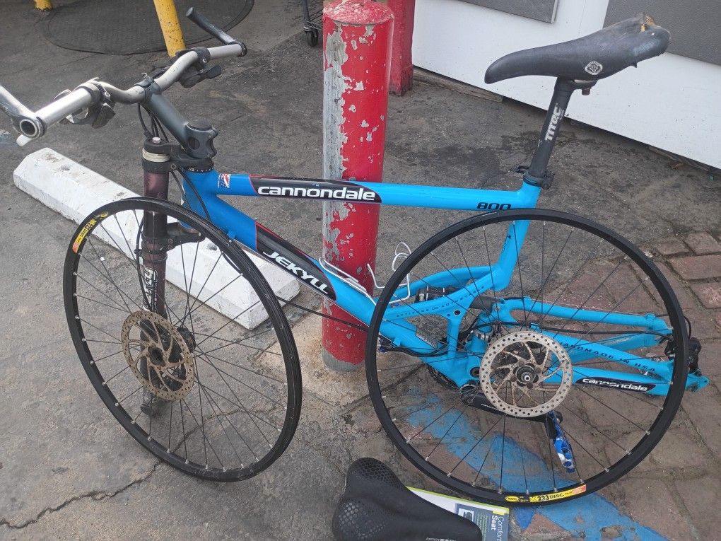 Cannondale 800  Lefty Mountain Bike