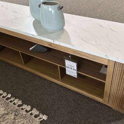 OM• $38 Initial • Brand New//Tv Stand 