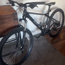 GT Avalanche Mountain Bike 