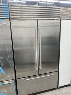 Subzero 42” French Door Stainless Steel Built In Refrigerator 