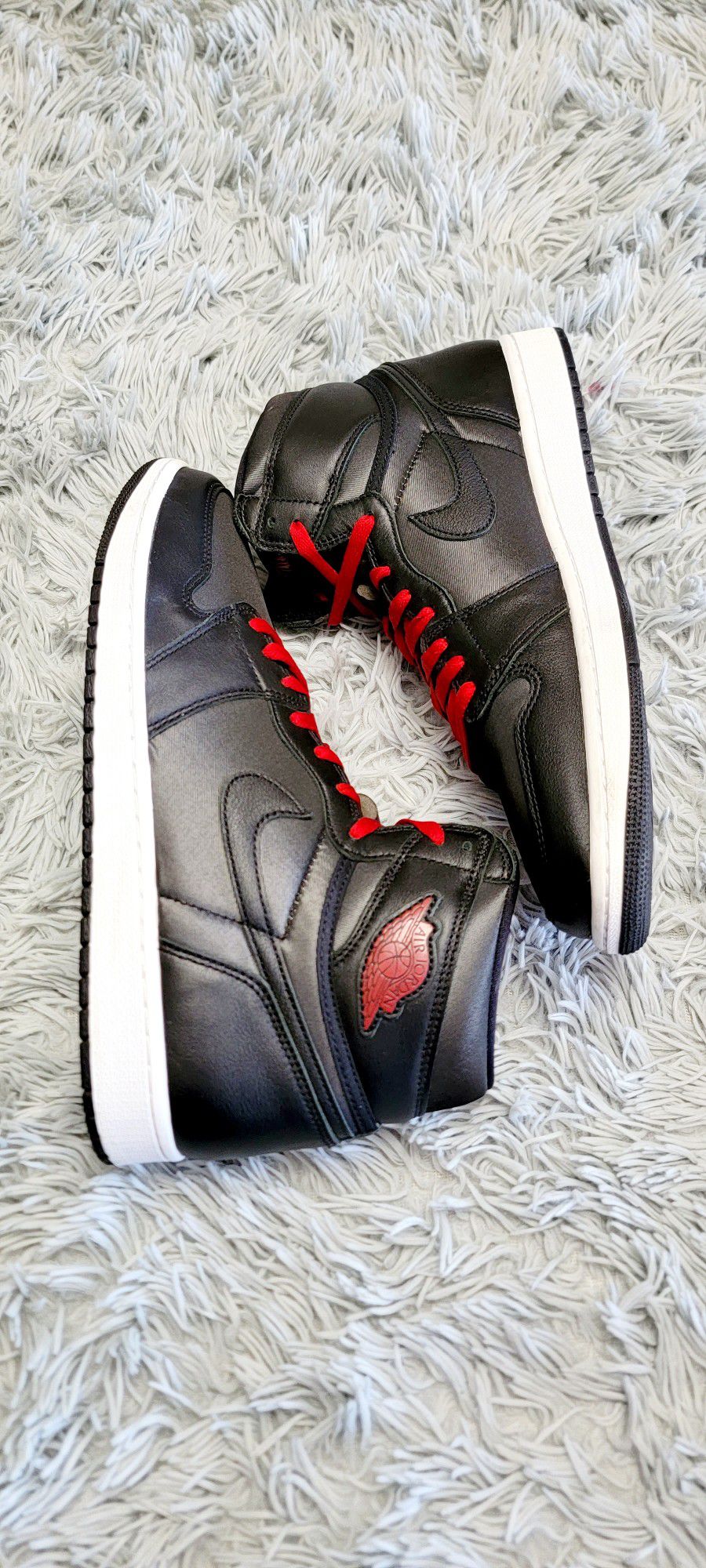 Size 13 Nike Air Jordan 1 Retro High OG Black Gym Red 555088-060.
