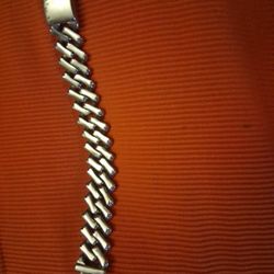 Chunky Silver Bones Bracelet 8 Inches Long