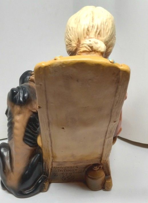 UNIVERSAL STATUARY 1979 Chalkware Sculpture 659 Grandma Rocking Loyal Coonhound