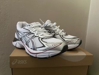 ASICS White & Silver Retro Running Sneakers – Red/Black Details