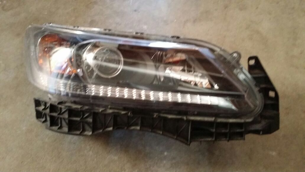 2013 Honda Accord headlight