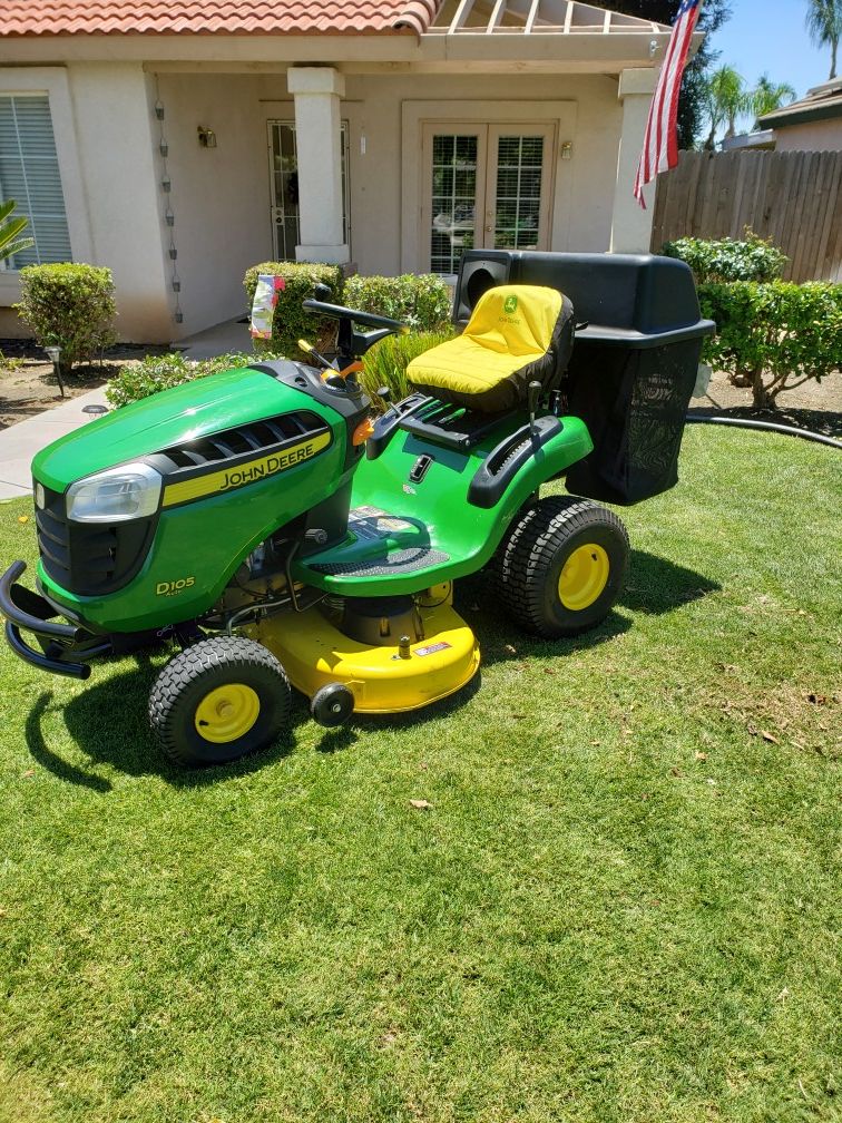 John Deere D105 for Sale in Bakersfield, CA OfferUp